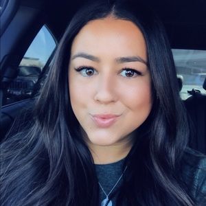 Meet your Posher, Michaela